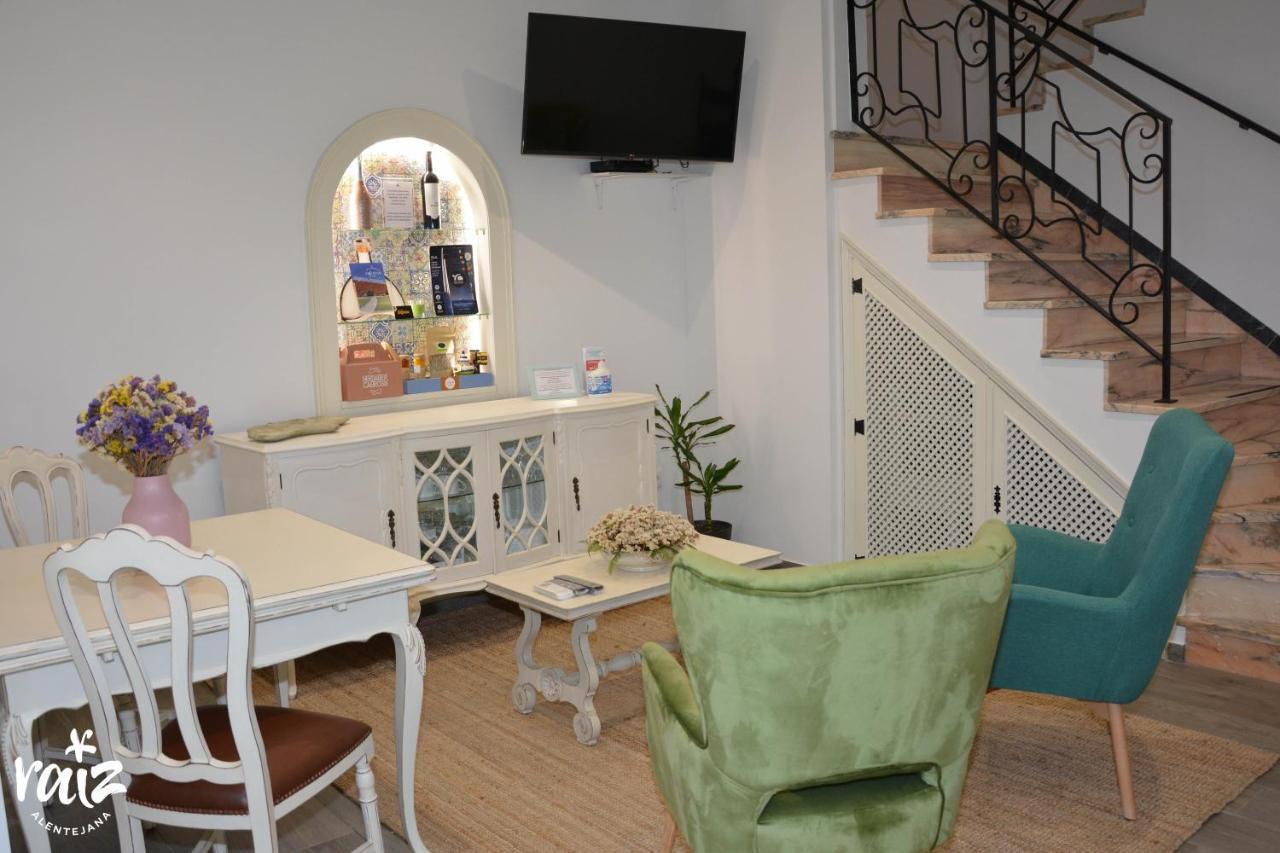 Raiz Alentejana Bed & Breakfast Reguengos de Monsaraz Luaran gambar