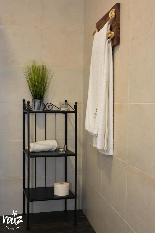 Raiz Alentejana Bed & Breakfast Reguengos de Monsaraz Luaran gambar