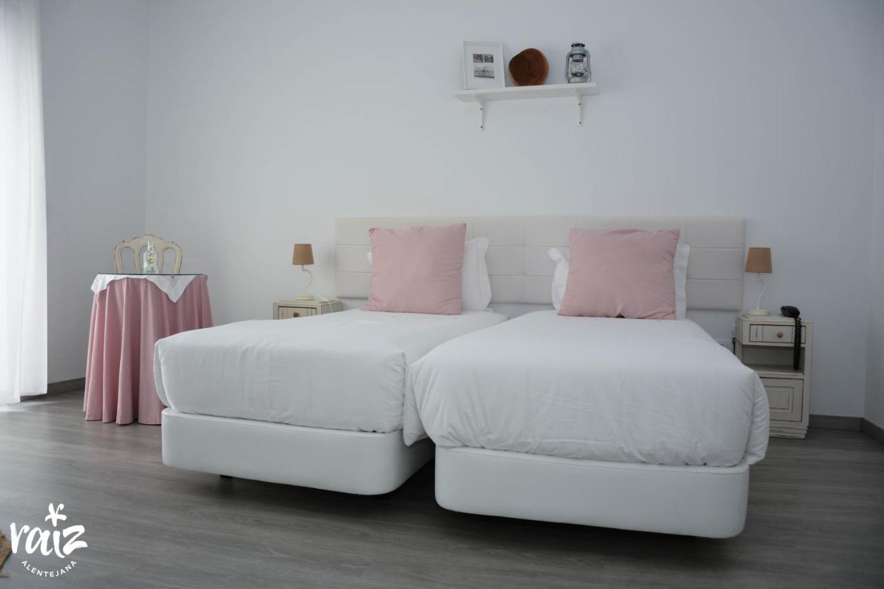 Raiz Alentejana Bed & Breakfast Reguengos de Monsaraz Luaran gambar